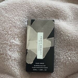 Fenty Beauty Eaze Drop Blurring Skin Tint – Beige & Black Packaging